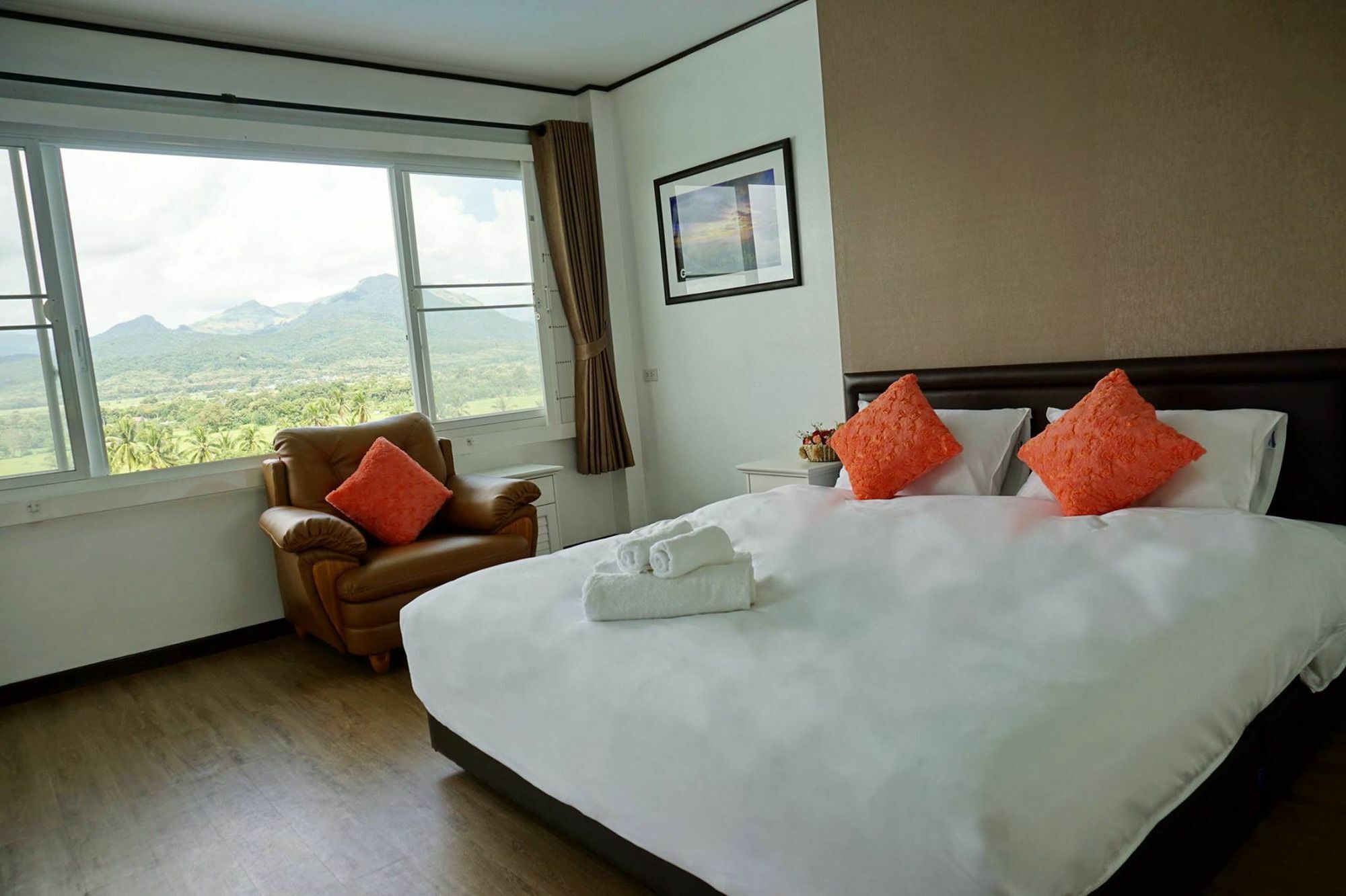 C View Home Pua Bagian luar foto